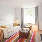 Veeve Herrick Road House